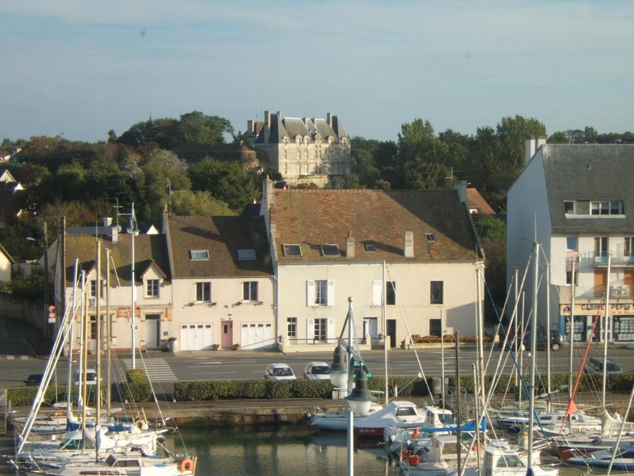 Chateau De Courseulles Kültér fotó